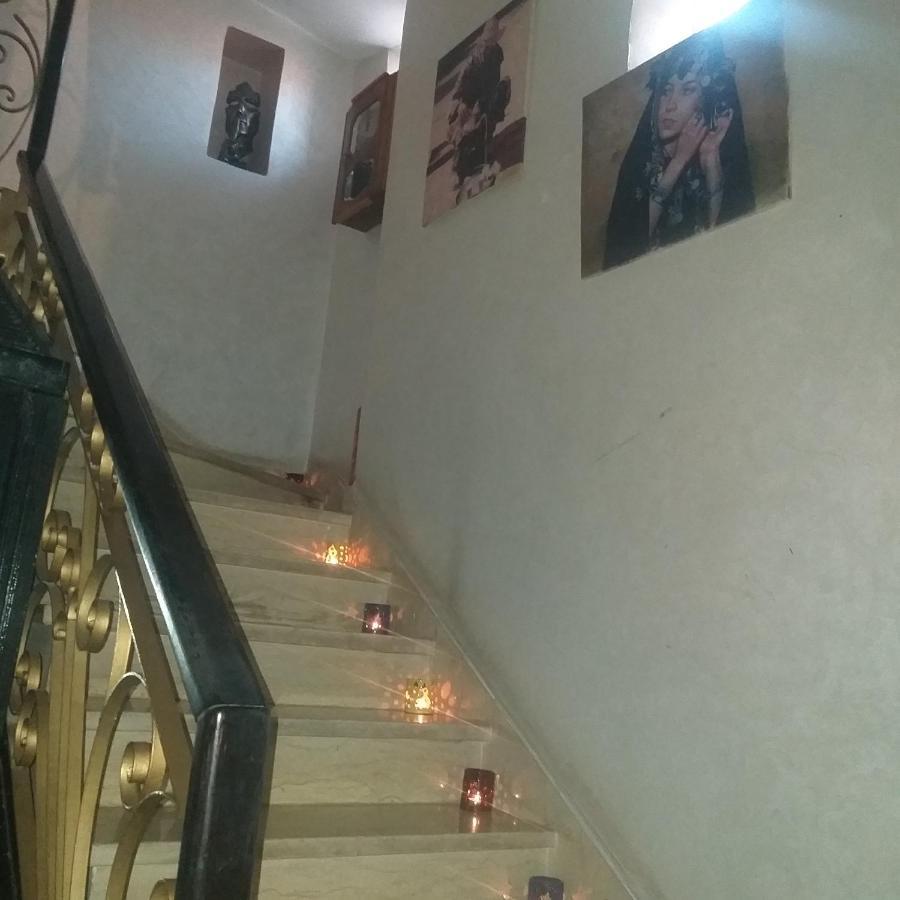 Hotel Lahlou Riad Cafeteria Oujda Bagian luar foto